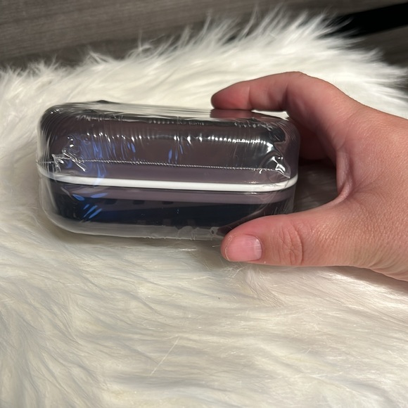 Travel Soap Container - Picture 2 of 7